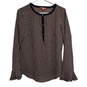 ModCloth women’s long sleeve blouse. Size medium